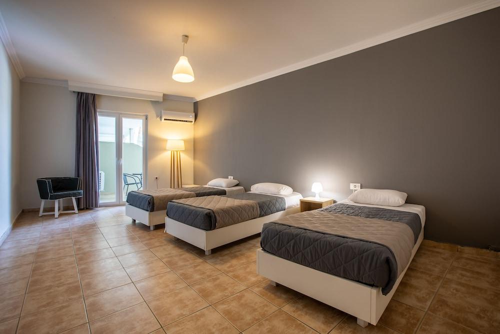 Arkadianos Aparthotel Agios Sostis  Exterior photo