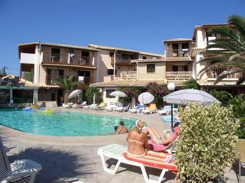 Arkadianos Aparthotel Agios Sostis  Exterior photo